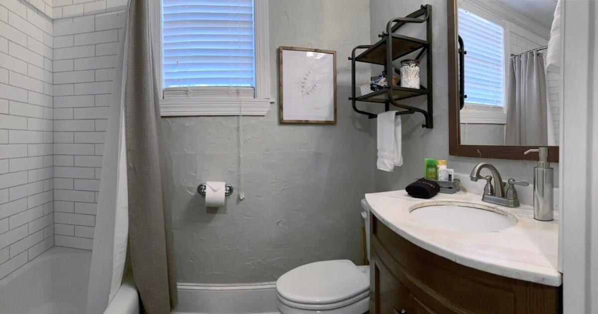 Comfortable Cottage On The Blue Mile - Close To Gsu! 斯泰茨伯勒 外观 照片