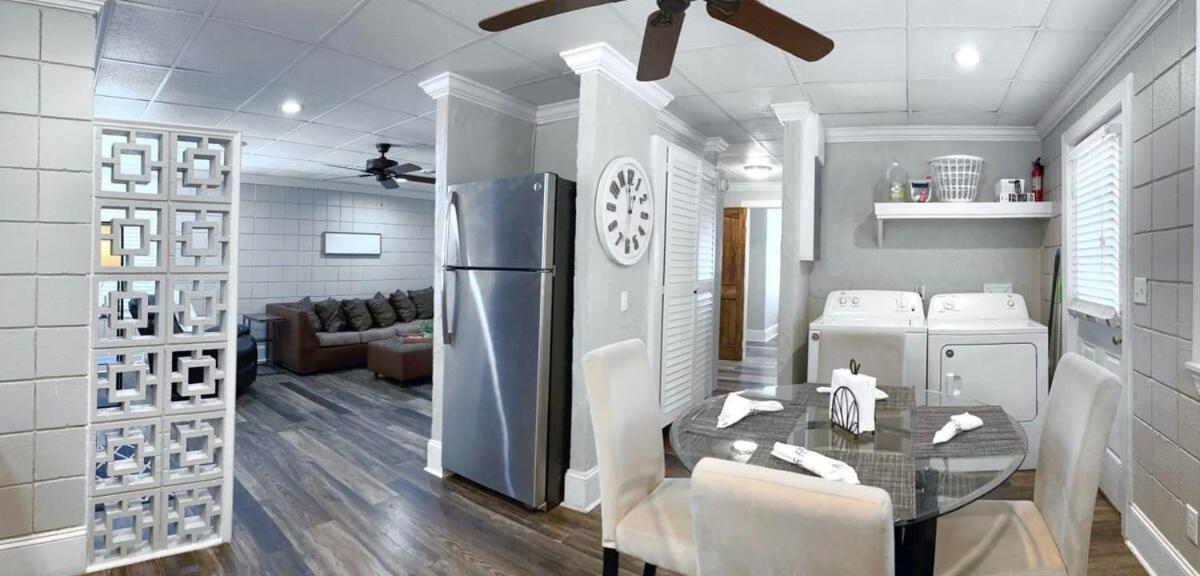 Comfortable Cottage On The Blue Mile - Close To Gsu! 斯泰茨伯勒 外观 照片