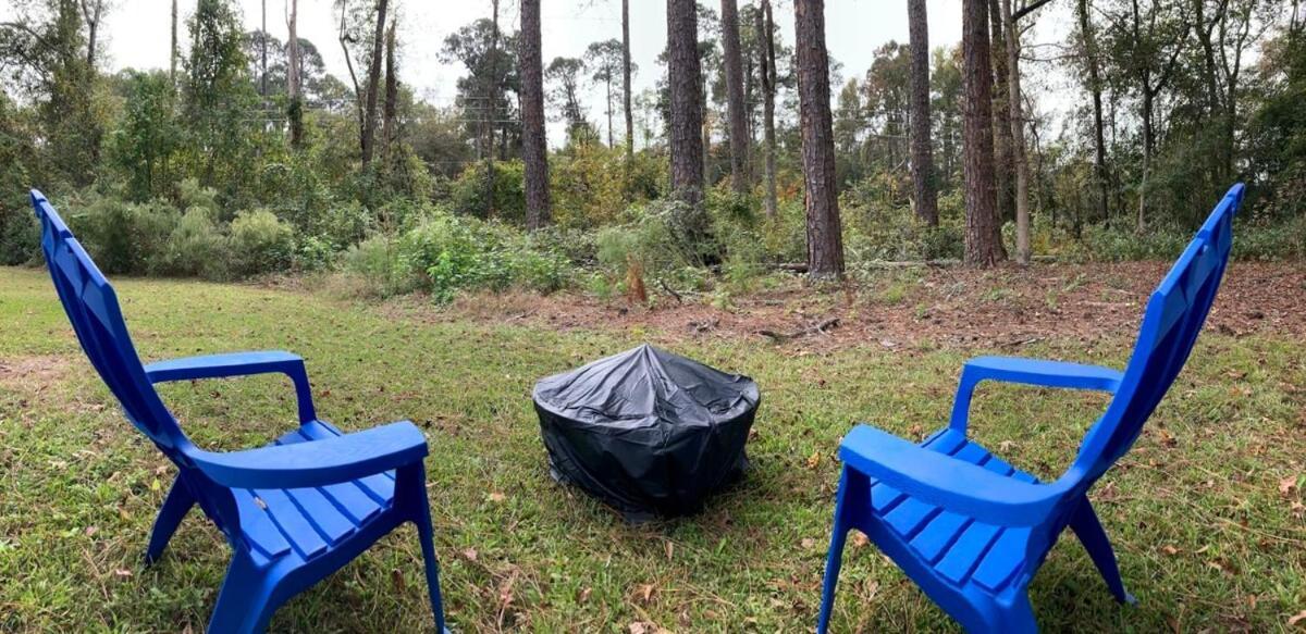Comfortable Cottage On The Blue Mile - Close To Gsu! 斯泰茨伯勒 外观 照片